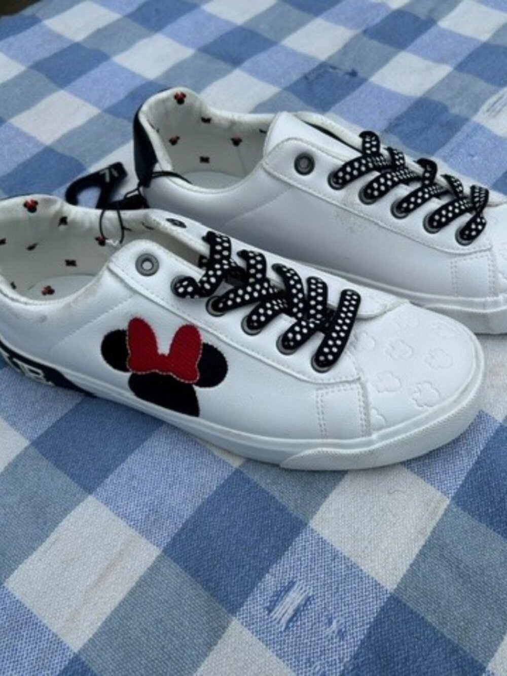 Groundup Minnie Mouse Sneakers Size 7.5